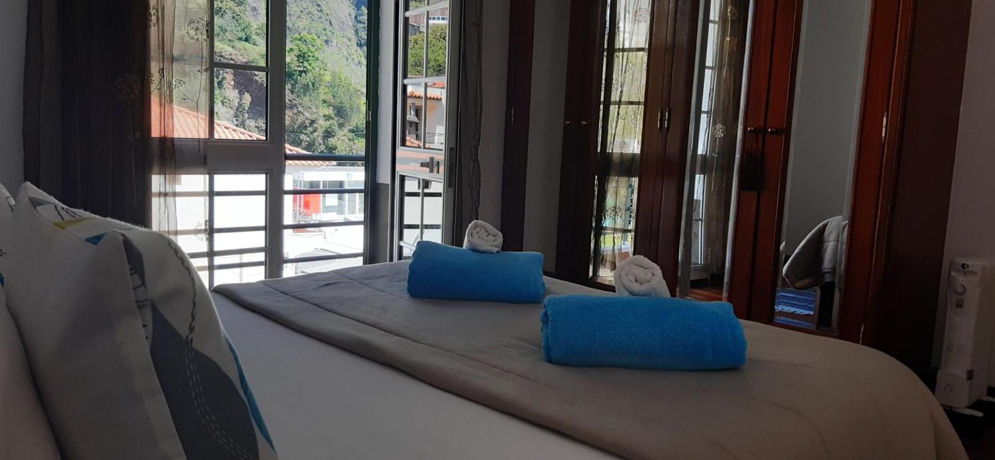 Valley Of Nuns Holiday Apartments Curral Das Freiras Cameră foto